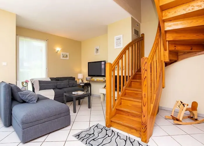 Maison 8 Personnes Au Coeur De La Vallee Du Louron Holiday home